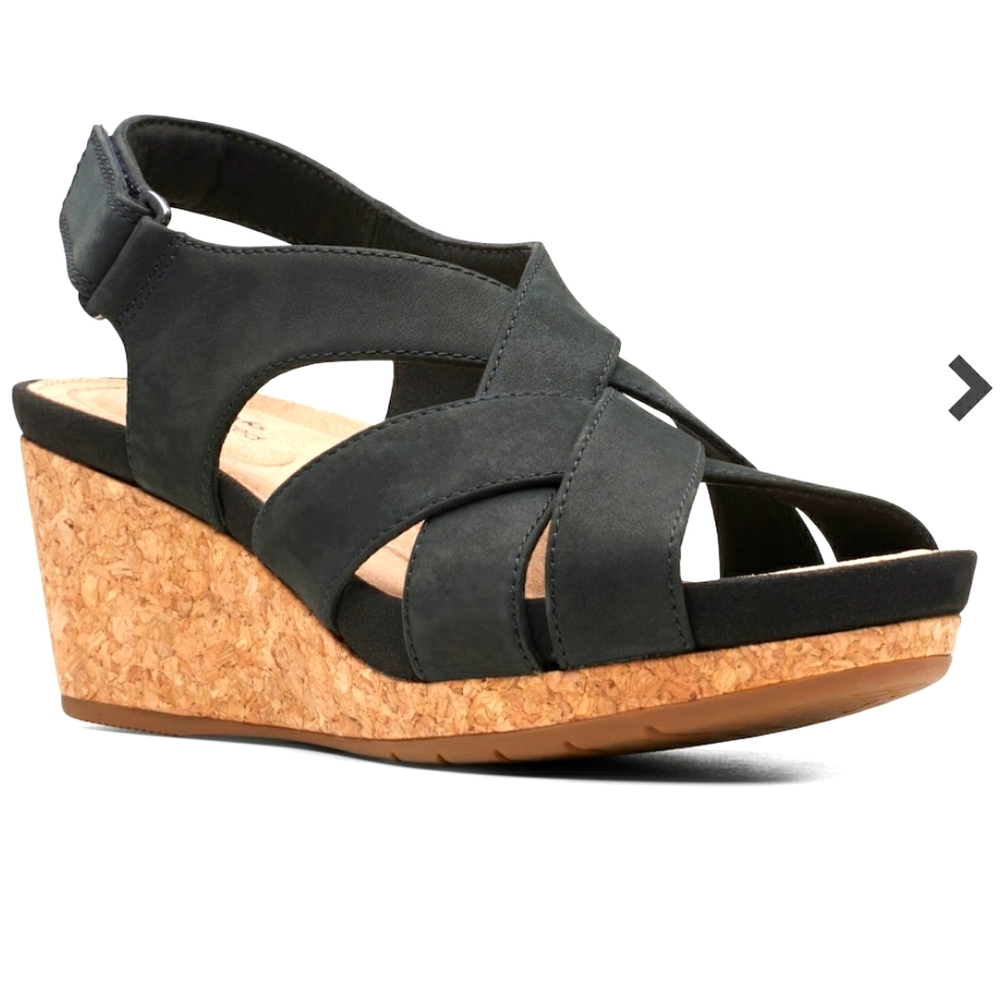 NIB Clarks Wedge Heel 8.5 Wide